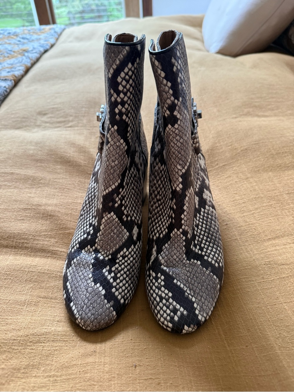 Tory Birch - Women’s Snake-Print Ankle Boots - Brown and Cream